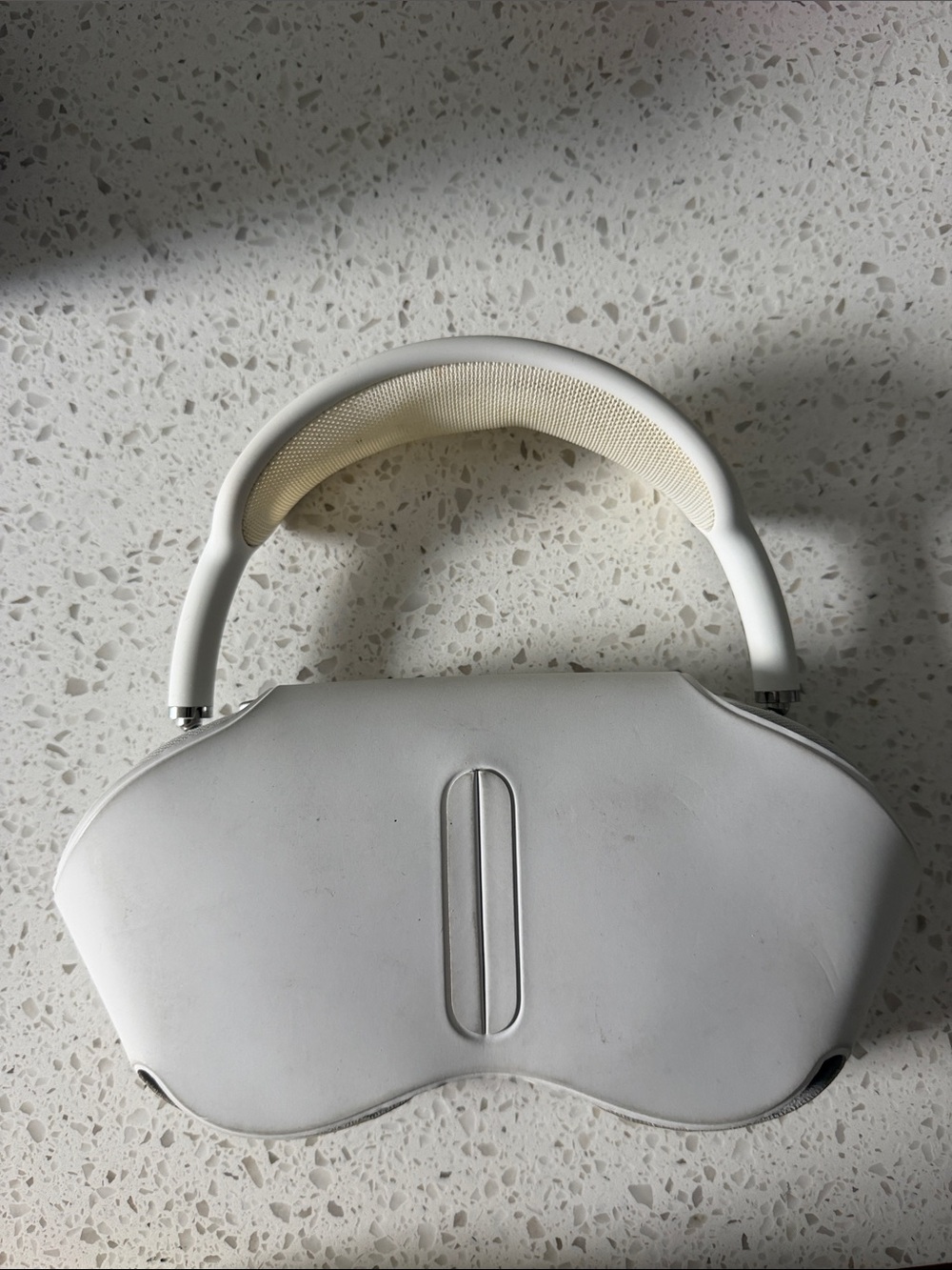Apple White Over-Ear Headphones - Picture 1 of 3